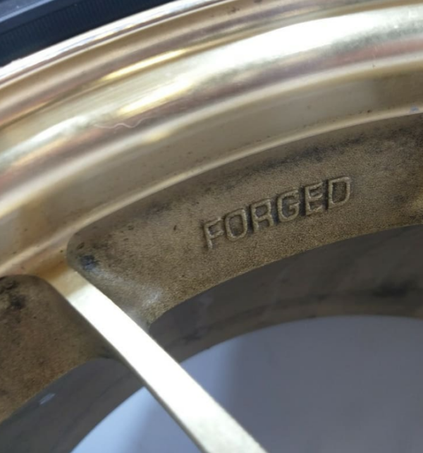Volk Racing SE37A 18x8.5J / 18x9.5J ET38