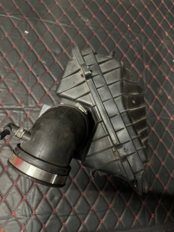 OEM Subaru GC8 V1 / V2 airbox complete incl original MAF sensor